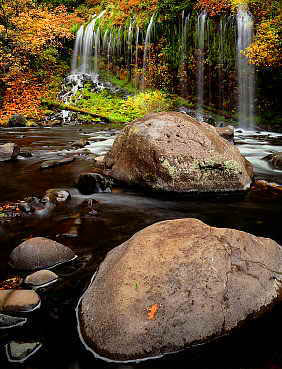 Mossbrae Falls (c) 1995 Gerhard Bock