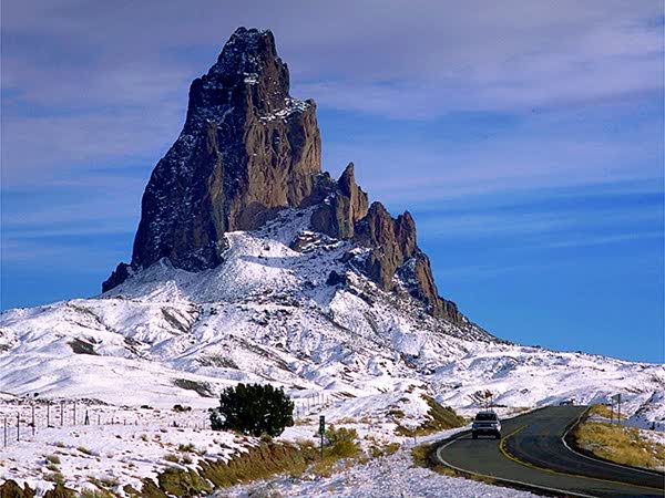 Agathla_Peak